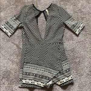 🤍 Francesca’s Sexy Romper - black and white